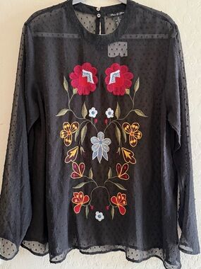 Olivia & Grace, XL, embroidered long-sleeve blouse